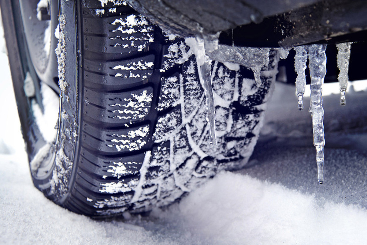 pneumatici ghiacciati